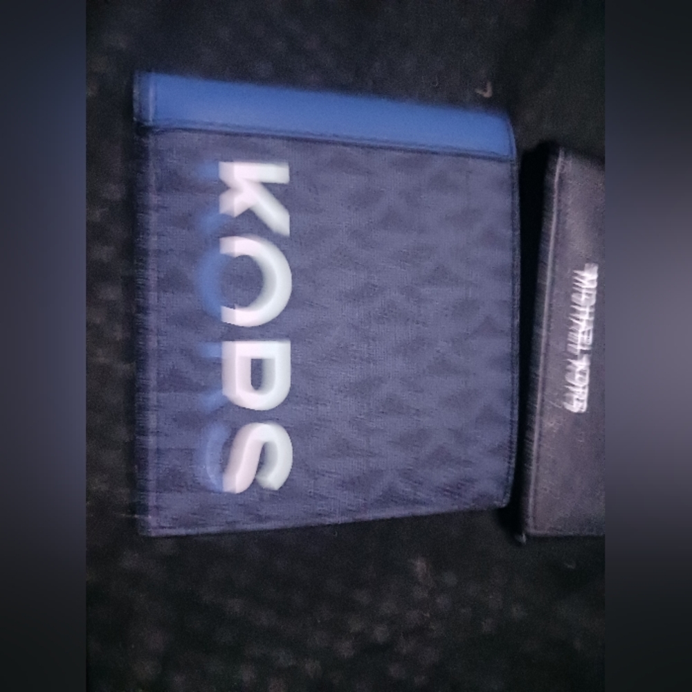 MK men's wallet